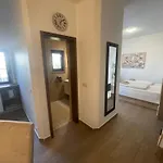 Habitación en casa particular Amado Living -