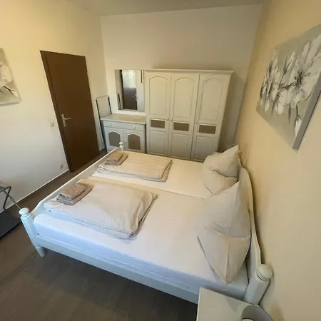 Amado Living - 홈스테이