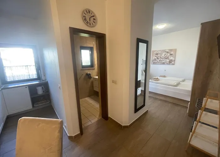 Homestay Amado Living -