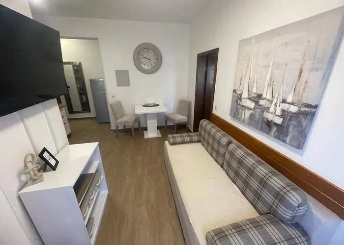 Homestay Amado Living -